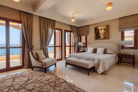 Exclusive Villa, 5 Bedrooms, Private Pool (Iris) | Premium bedding, in-room safe, individually decorated