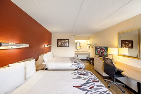 Deluxe Room, 2 Double Beds (Smoke Free) | In-room safe, desk, laptop workspace, blackout drapes