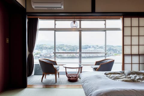 [River View]Moderate Japanese Style Room 10 tatami mats (38sqm/ 2 Semi-Double Beds) | In-room safe, free WiFi, bed sheets