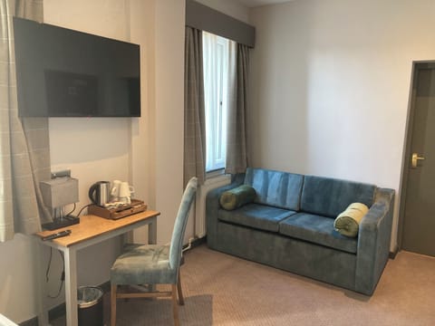 Superior Suite, Ensuite (Large)