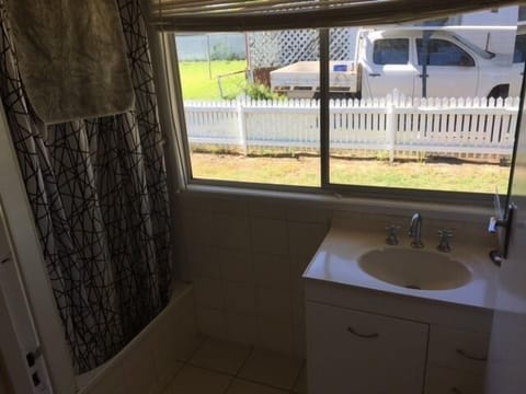 House | Bathroom | Shower, free toiletries, hair dryer, towels