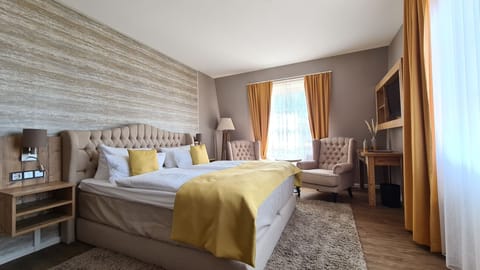 Premium Double Room | Premium bedding, minibar, desk, soundproofing