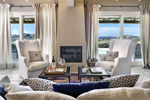 Signature Suite, Private Pool (Petra) | Living area | Flat-screen TV