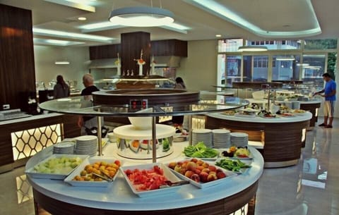 Daily buffet breakfast (TRY 350 per person)