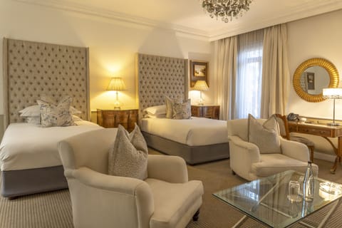 Standard Suite, 1 King Bed | Egyptian cotton sheets, memory foam beds, minibar, in-room safe