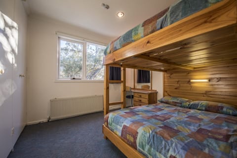 Double or Twin Room | Desk, free WiFi, bed sheets