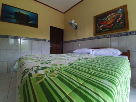 Standard Double Room, 1 Double Bed, Hill View | Bed sheets