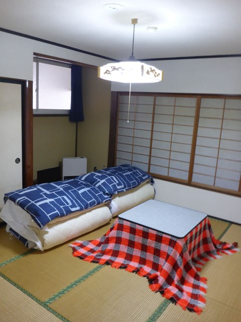 Japanese-Style Double Room with Shared Bathroom - No View | Free WiFi, bed sheets