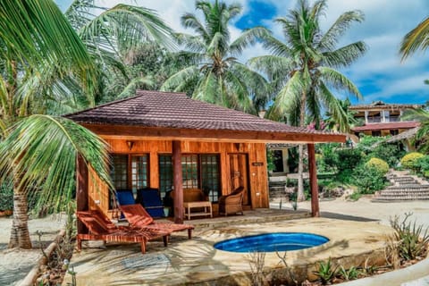 Pool Bungalow | In-room safe, individually furnished, desk, laptop workspace