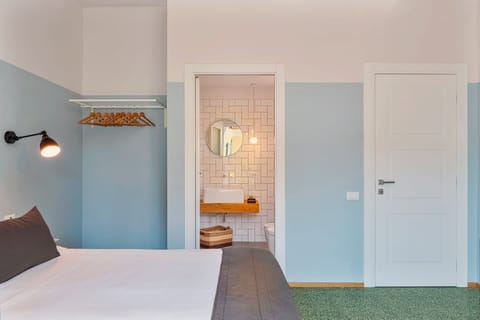 Comfort Double or Twin Room, Balcony | Desk, cribs/infant beds, free WiFi, bed sheets