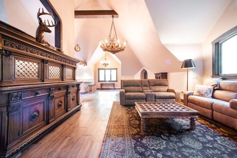 The Castle Gatehouse | Living area