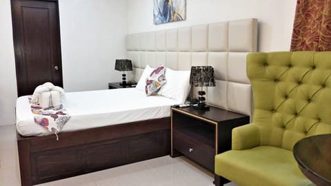 Deluxe Room | In-room safe, desk, free WiFi