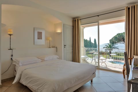 Superior Double Room, Sea View | Premium bedding, Select Comfort beds, minibar, in-room safe