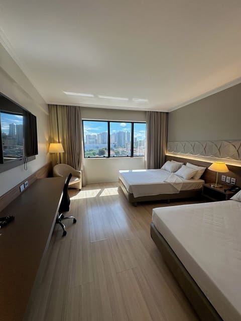 Family Double Room | Hypo-allergenic bedding, minibar, in-room safe, desk