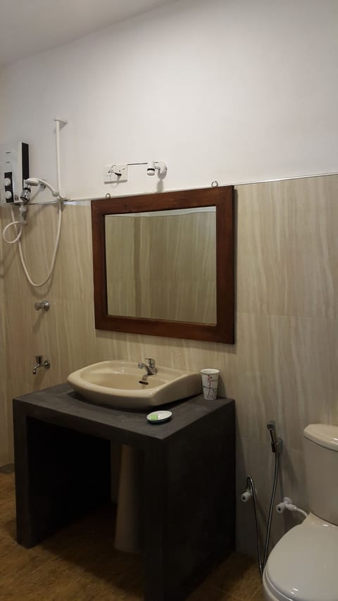 One Bedroom, Apartment	 | Bathroom | Rainfall showerhead, free toiletries, hair dryer, towels