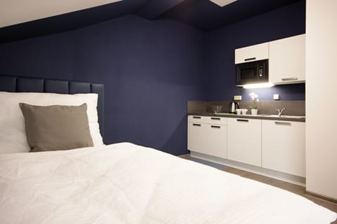 Junior Suite | In-room safe, desk, iron/ironing board, free WiFi