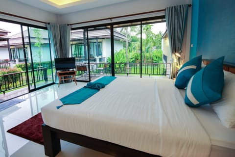 Deluxe Villa, 1 King Bed, Garden View, Garden Area | View from room
