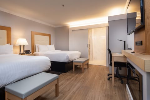Deluxe Double Room, 2 Double Beds, Accessible | Premium bedding, down comforters, in-room safe, desk