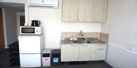 Japanese Western Style Family Room | Private kitchenette | Electric kettle