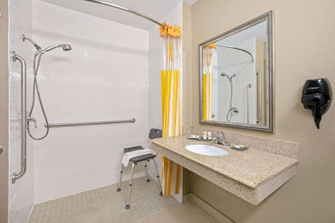 Room, 2 Queen Beds, Accessible, Non Smoking (Mobility/Hearing, Roll-In Shower) | Bathroom | Combined shower/tub, free toiletries, hair dryer, towels