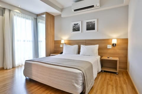 Standard Double Room, Accessible | Minibar, in-room safe, desk, laptop workspace