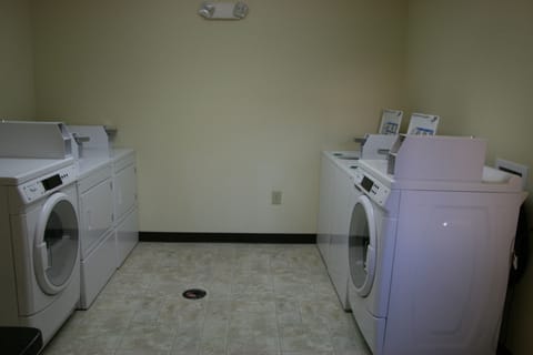 Standard Suite, 2 Queen Beds | Laundry