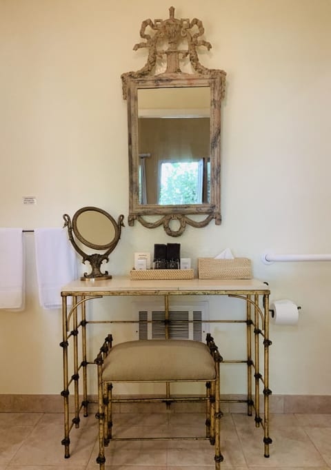 Luxury Cottage, 1 King Bed, Accessible | Bathroom amenities | Separate tub and shower, jetted tub, free toiletries, bathrobes