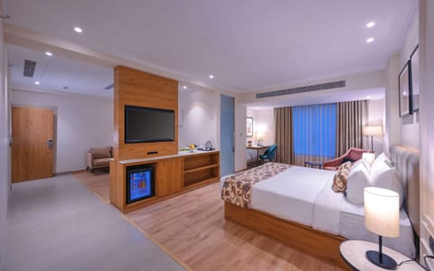 Suite, 1 Double Bed | Premium bedding, memory foam beds, minibar, in-room safe