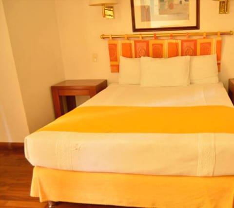 Basic Double Room, 2 Double Beds | Minibar, in-room safe, desk, free cribs/infant beds