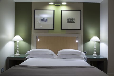 Classic Double Room | Premium bedding, minibar, in-room safe, desk