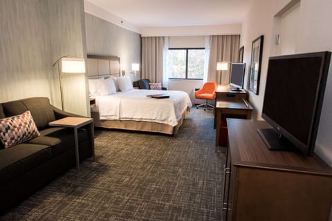 King Suite, Kitchenette | In-room safe, desk, laptop workspace, blackout drapes