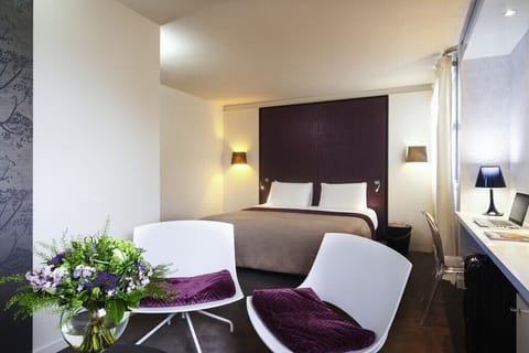 Junior Suite, 1 Double Bed | Premium bedding, pillowtop beds, in-room safe, desk