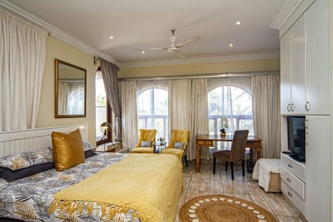 Executive/Sea-facing room | Premium bedding, desk, free WiFi, bed sheets