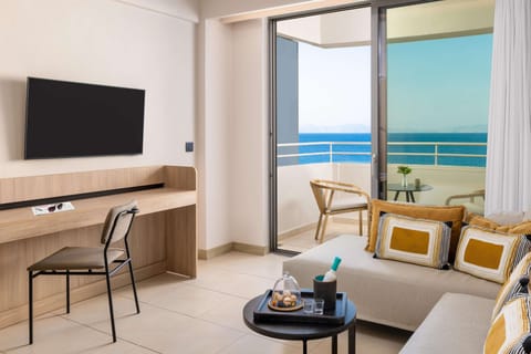 Superior Suite Sea View | In-room safe, soundproofing, free WiFi, bed sheets