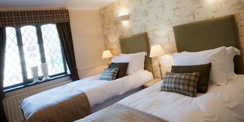 Standard Twin Room | 1 bedroom, iron/ironing board, rollaway beds, free WiFi