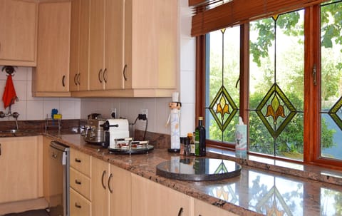Kruger House - Giraffe Suite  | Private kitchen | Fridge, microwave, stovetop, espresso maker