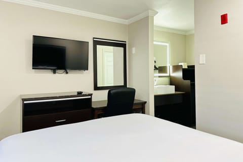 Desk, blackout drapes, iron/ironing board, free WiFi