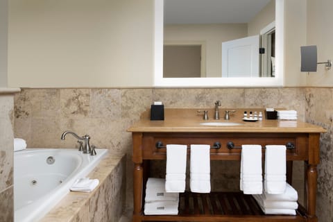 Junior Suite, 1 King Bed with Sofa bed, Fireplace | Bathroom | Separate tub and shower, deep soaking tub, rainfall showerhead