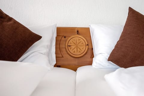 Comfort Double Room, Lake View | Premium bedding, in-room safe, desk, blackout drapes