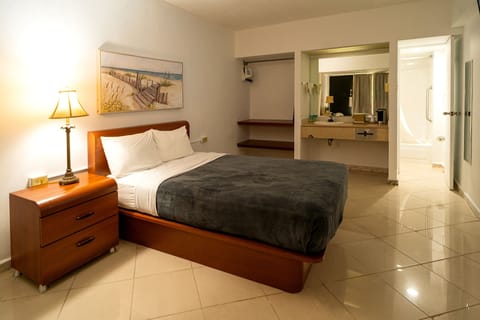 Standard Single Room, 1 Double Bed | Desk, laptop workspace, blackout drapes, soundproofing
