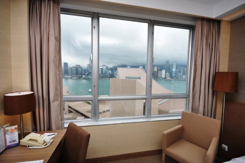 Harbour View Room | Minibar, in-room safe, iron/ironing board, free WiFi