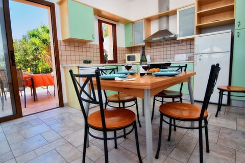 Villa, 2 Bedrooms, Smoking, Private Pool | In-room dining