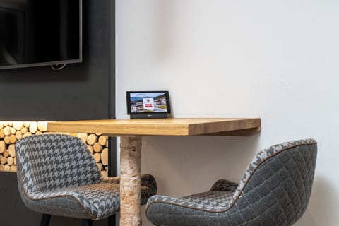 Studio | 1 bedroom, premium bedding, in-room safe, soundproofing