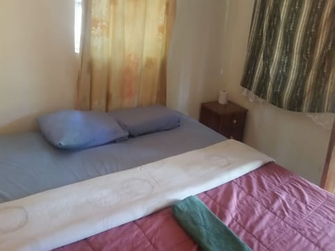 Basic Double Room, 1 King Bed | Desk, laptop workspace, free WiFi, bed sheets