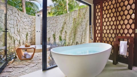 Signature Villa | Bathroom | Designer toiletries, hair dryer, bathrobes, slippers