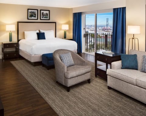 Suite (State) | Premium bedding, in-room safe, desk, iron/ironing board