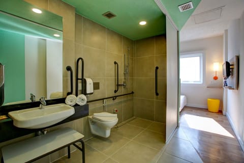 Standard Apartment, 1 Double Bed, Accessible | Bathroom | Shower, eco-friendly toiletries, towels