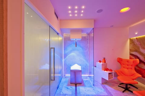 Body treatments, hydrotherapy, aromatherapy, hot stone massages