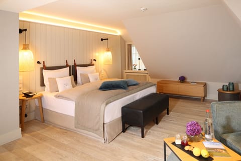 Superior Room, 1 Double Bed | Hypo-allergenic bedding, free minibar, blackout drapes