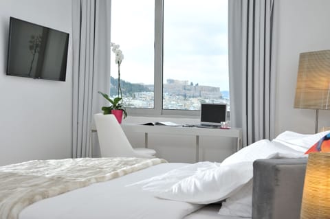 Deluxe Double or Twin Room (Acropolis View) | Premium bedding, minibar, in-room safe, individually decorated